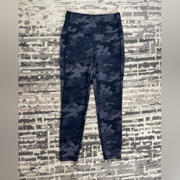 Lole Highrise Blue Army Print Leggings Size Small - Picture 8 of 12